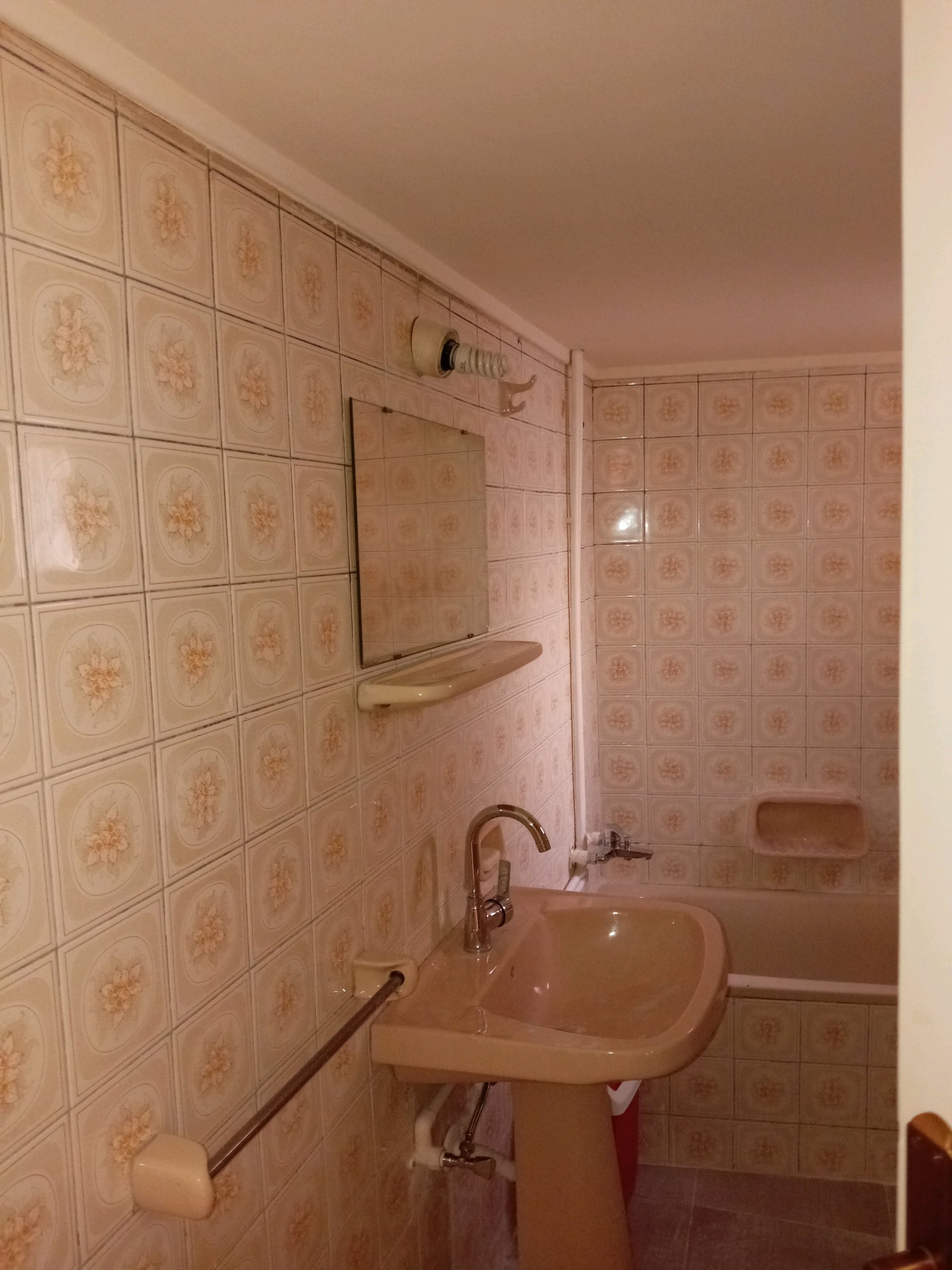 Furnished apartment 180,000$